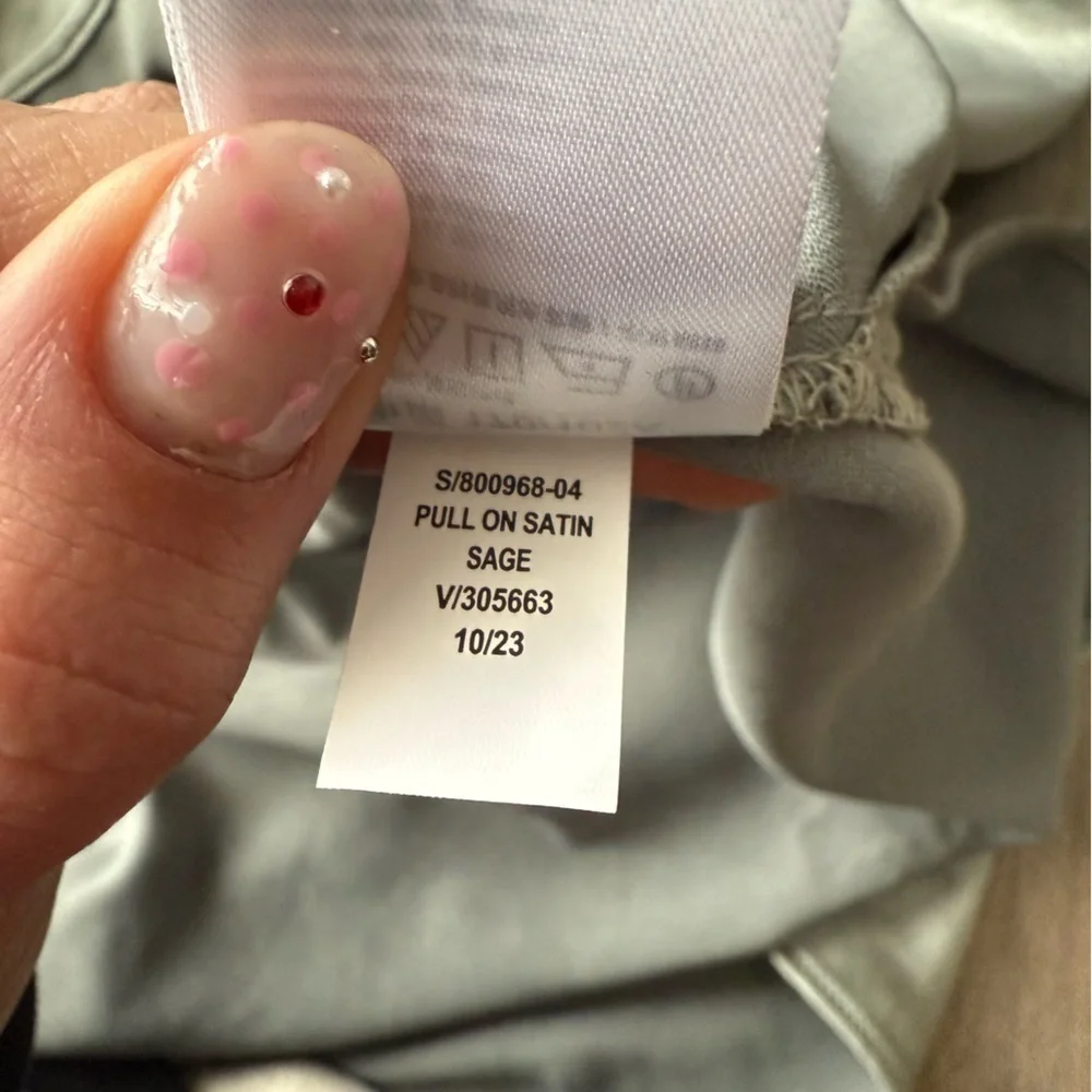 NWT Gap women’s pull on satin midi skirt Sage metallic size XXL - Picture 4 of 8